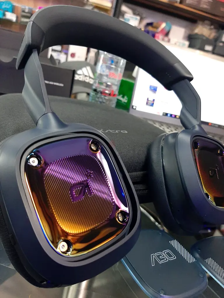 Astro A30 wireless gaming Headset (pc,ps5,xbox,mobile)