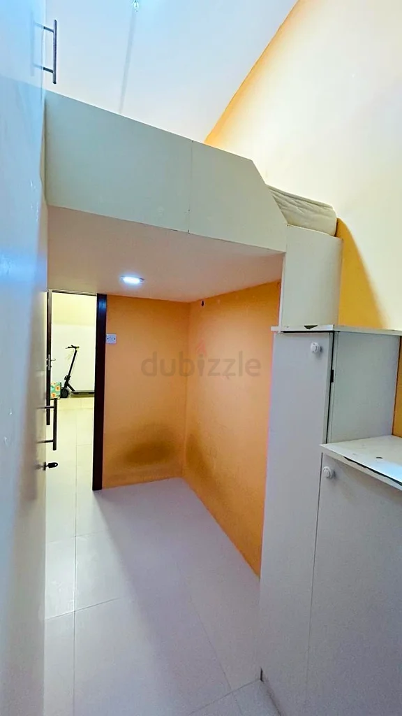 Apartment Partition available for couples Dubai
