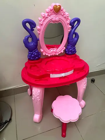 dressing table