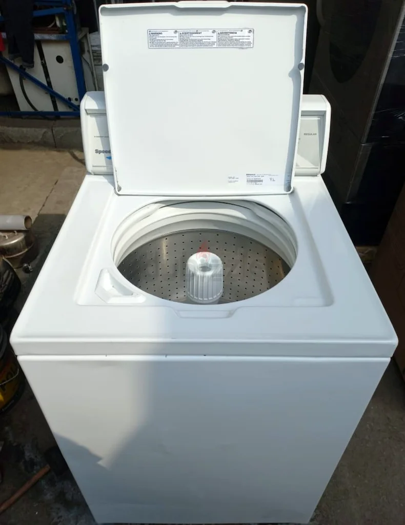 Laundry washing machine63258144086275112