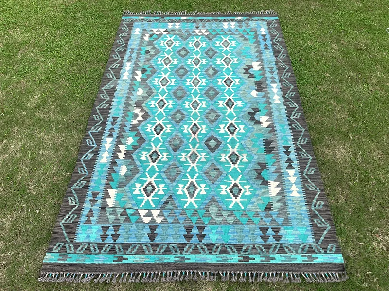147 × 227 سم | سجادة كليم رمادية خضراء زرقاء جميلة جديدة مصنوعة يدويًا63183722853378112