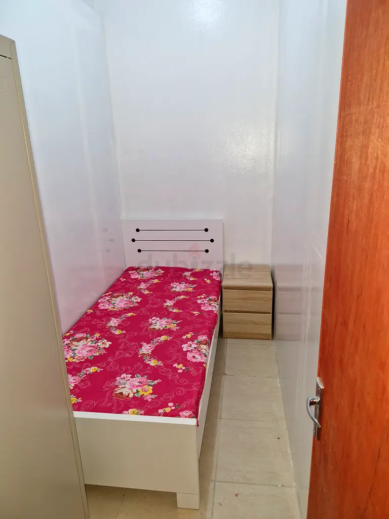 شقة للإيجار Fully furnished partition room for rent in shabiya 12 near
