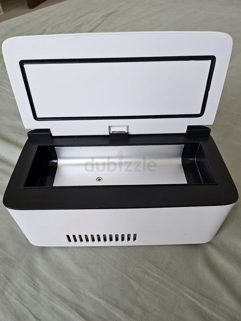 Coolbox portable medicine fridge and insulin cooler63262387263489113