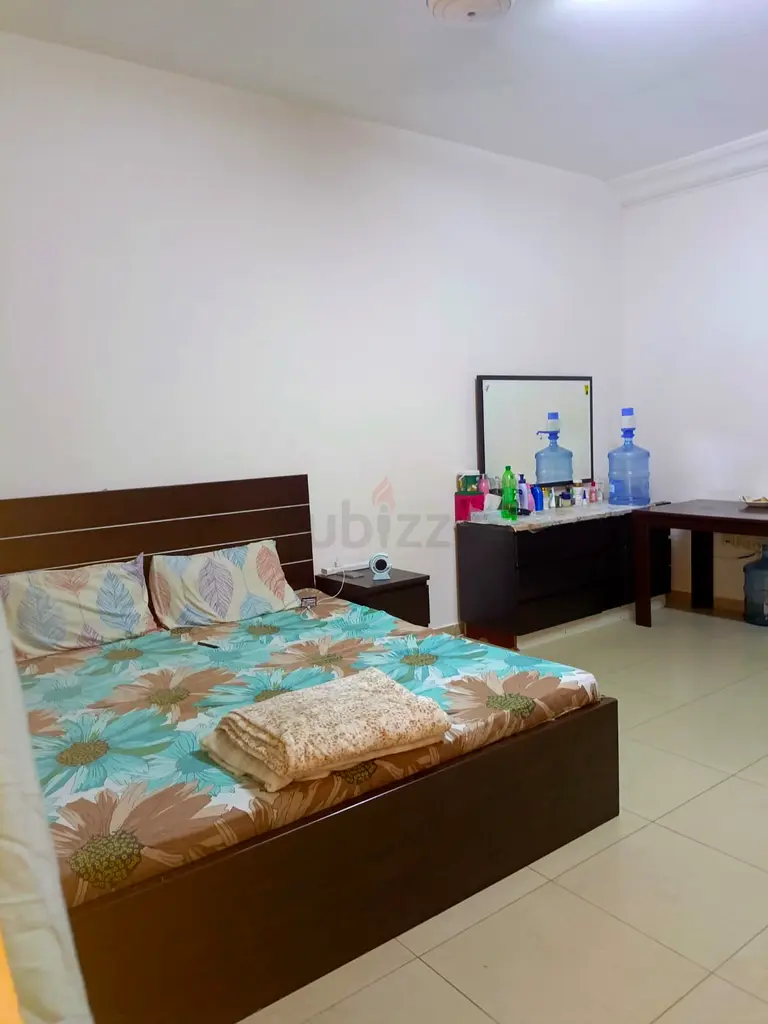 Apartment Fully Furnished Master Bedroom With Attached Washroom On