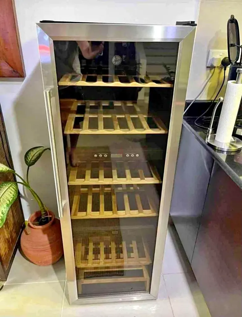 Hoover new latest model wine bar cooler with dual zone cooling with 72