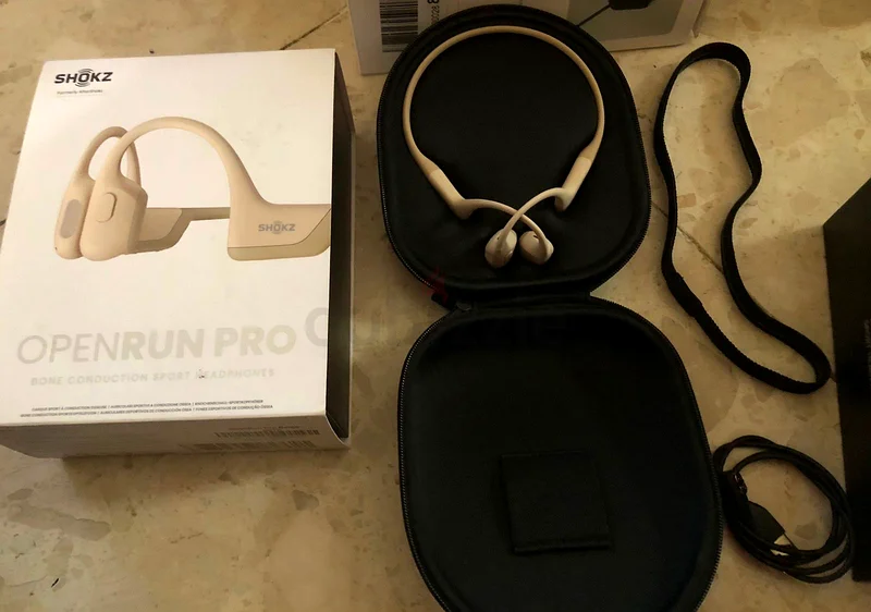 SHOKZ OPENRUN PRO BONE CONDUCTION SPORT HEADPHONE63196147228930111