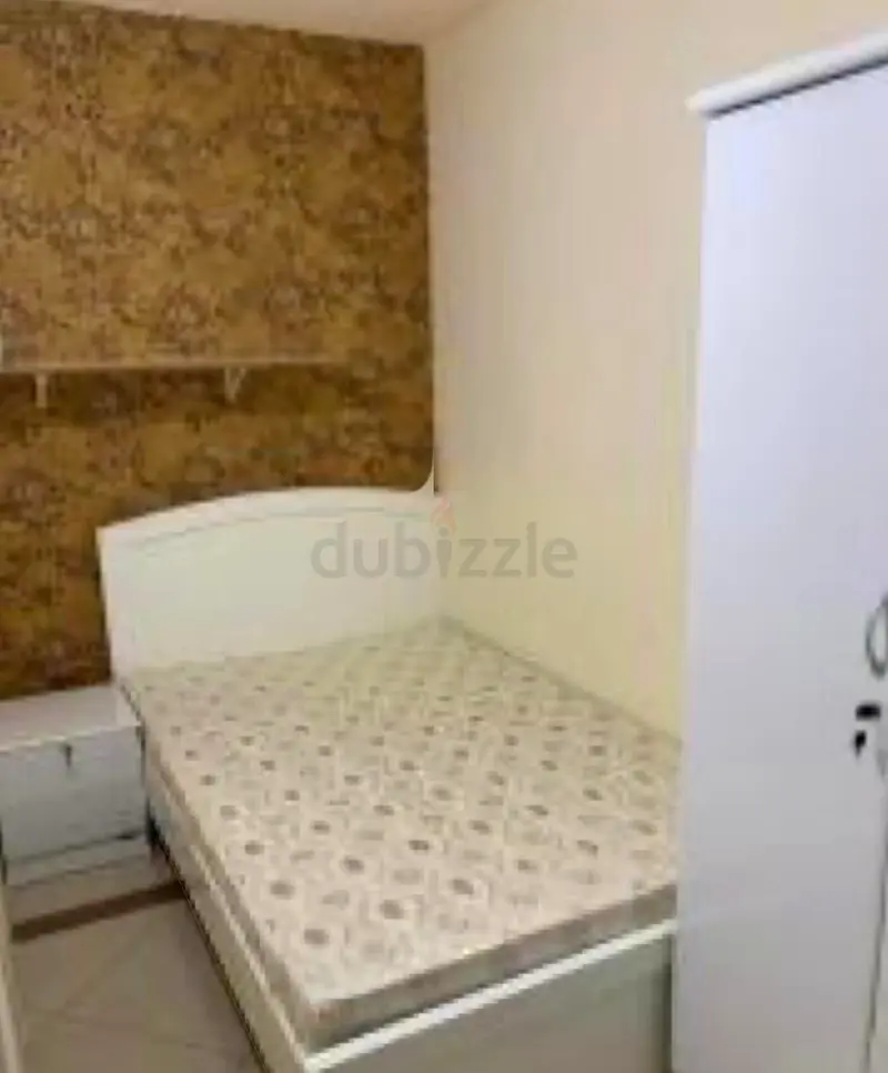 Apartment Ladies couple partition available in Dubai al nahda 1