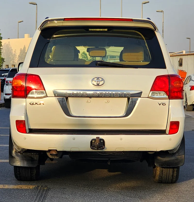 Toyota land cruiser gxr v6 model 201463138718729858114