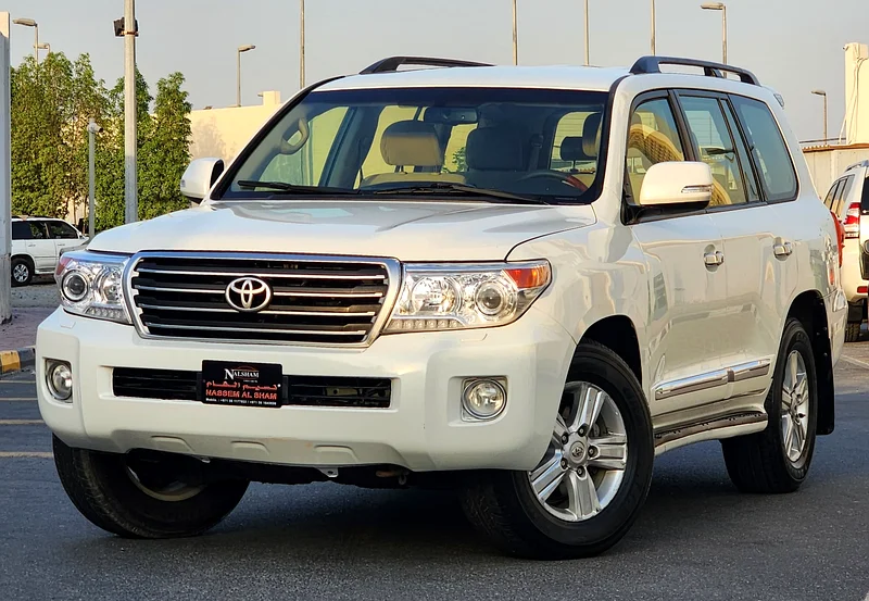 Toyota land cruiser gxr v6 model 201463138718729858112