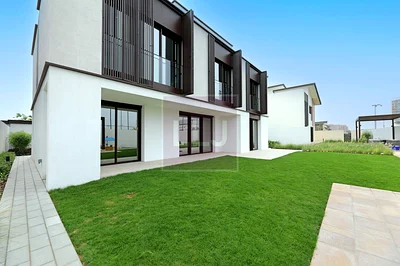 Ethir | Double Row Mid Unit | Nature Villa |invest
