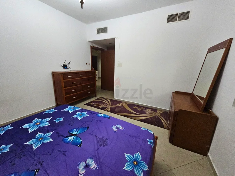Apartment Master Room Available in 1600 opposite sahara mall al nahda
