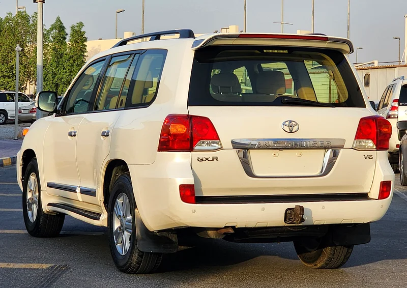 Toyota land cruiser gxr v6 model 201463138718729858111