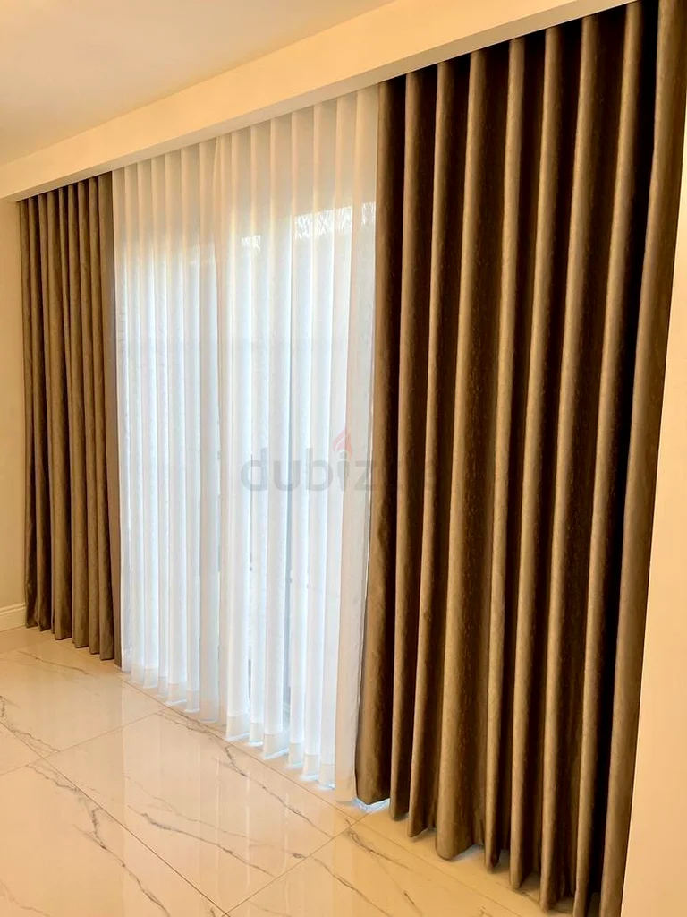 Curthain63220819376130112