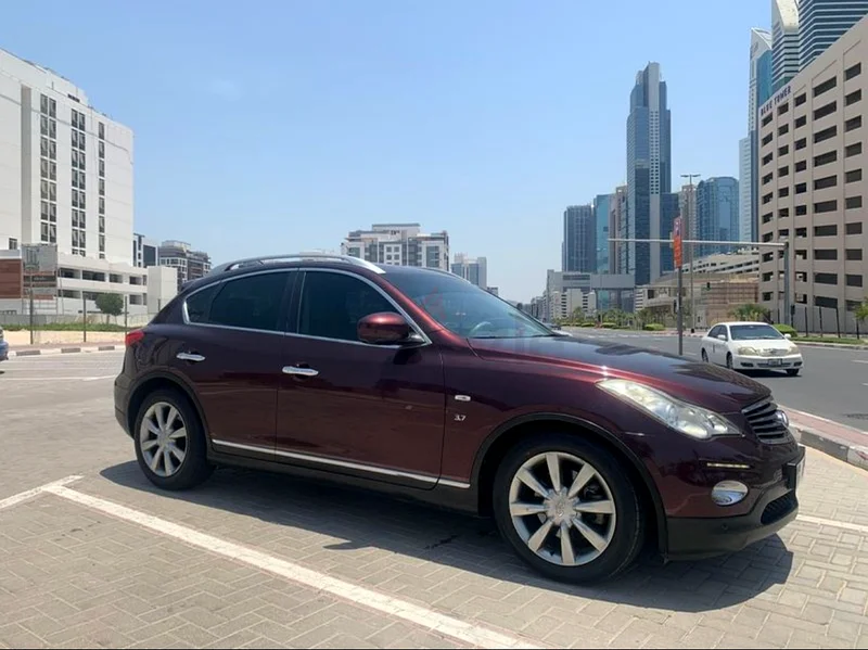 Infiniti QX50 2015 Accident Free GCC 119K Driven