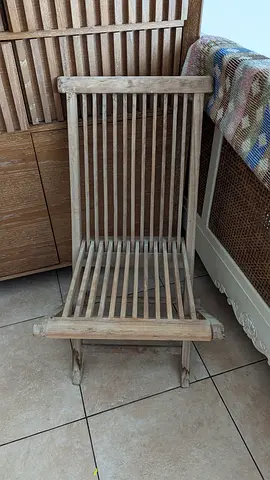 Wooden chair chair
