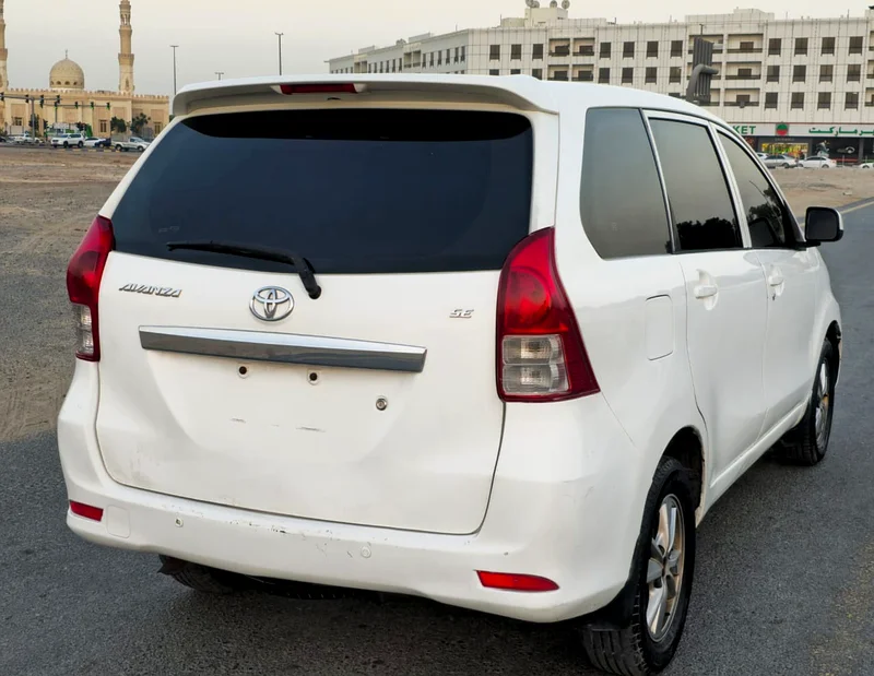 TOYOTA AVANZA 2015 MODEL SE GCC63175701516289113