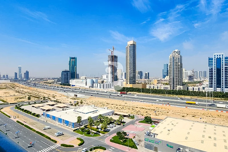 Apartment Stunning Unit Brand New High Floor Tenanted