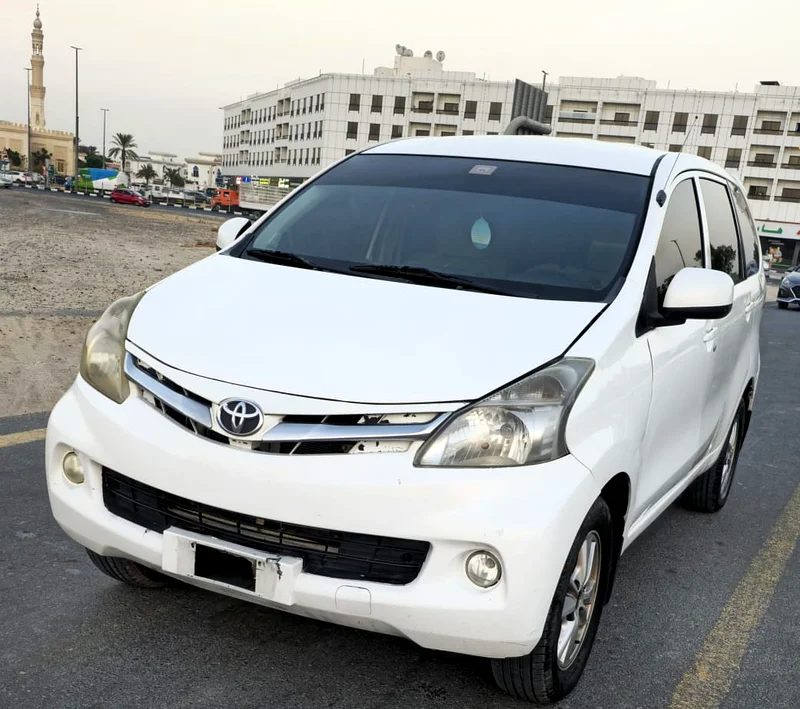 TOYOTA AVANZA 2015 MODEL SE GCC631757015162891114
