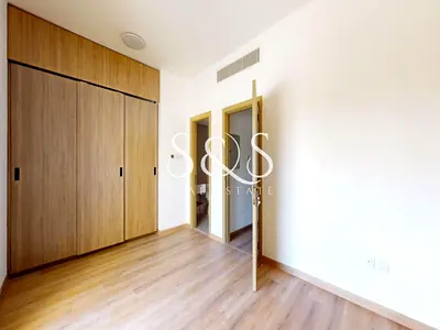 Huge Size | Prime Location | Ready To Move