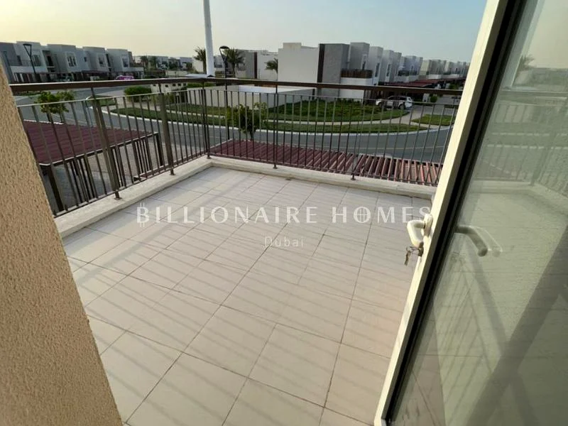 Apartment Single Row Prime Location PHPP Dubai