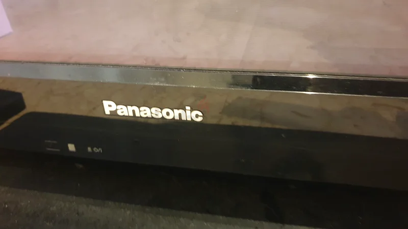 43 inch Panasonic TV63260220156290111