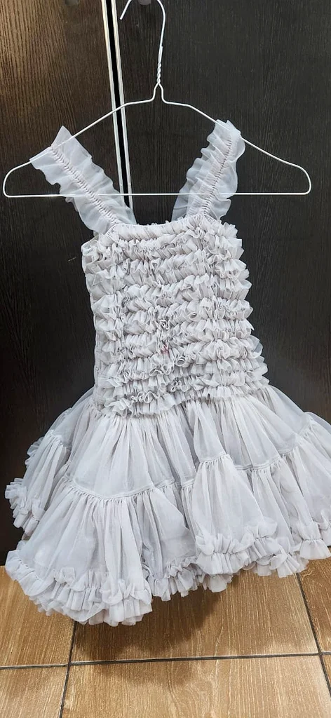 Beautiful dresses for girls 45 years old