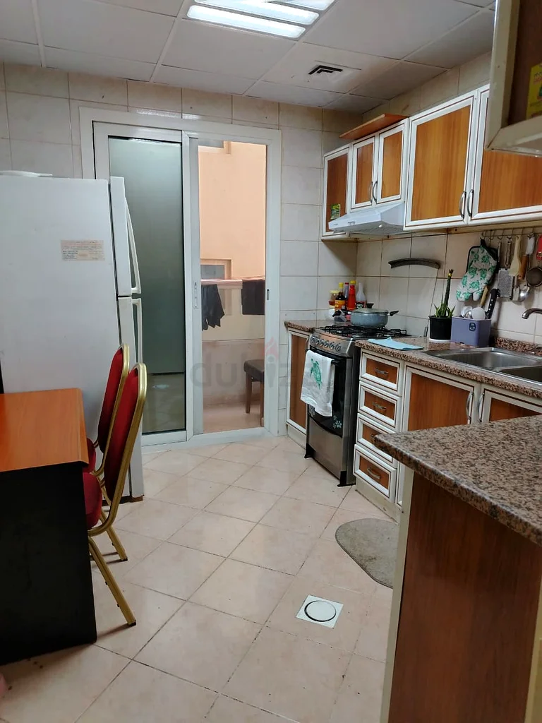 Apartment Bed space available in Al Qasimia Dubai