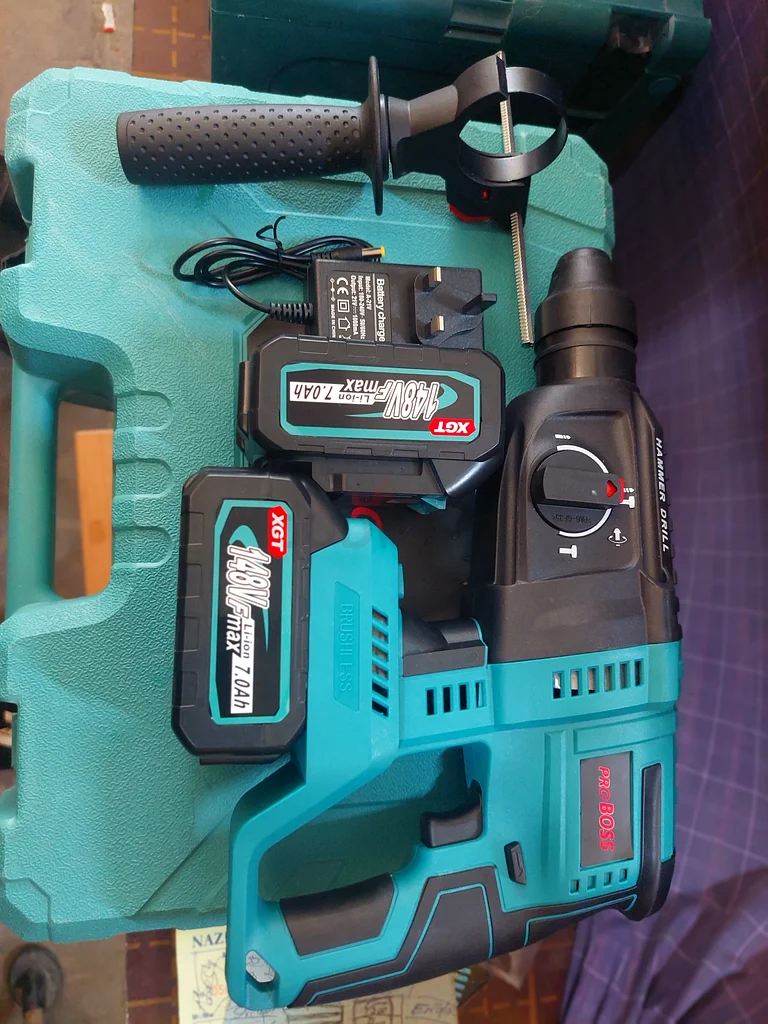 Taladro inalámbrico Boss Helti63221347477763111