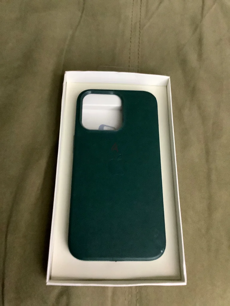 iPhone 13 pro leather case63192610688515111