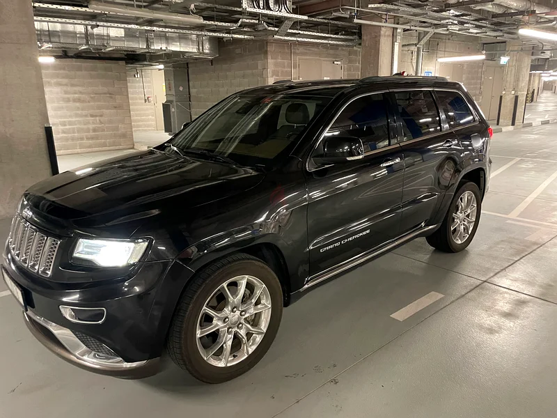 Jeep grand Cherokee summit
