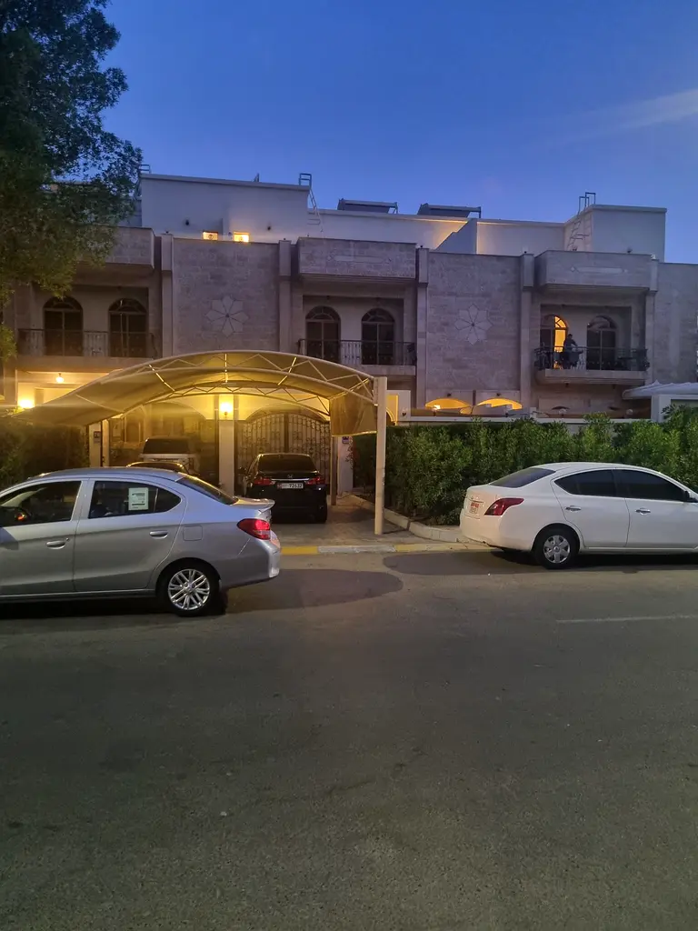 Villa Partation in new villa beside mushrif mall All Cities