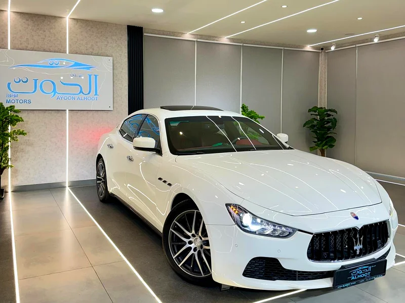 BEST WHITE MASERATI GHIBLI S Q4 V6 || TOP RANGE || GCC || RED INTERIOR  || ACCIDENT FREE || NEW63178402132994112