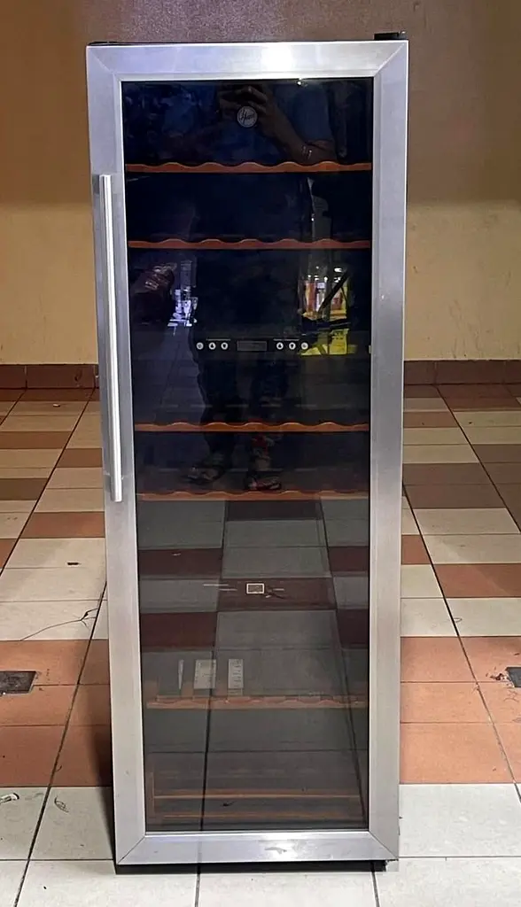 hoover wine fridge dual zone temperature