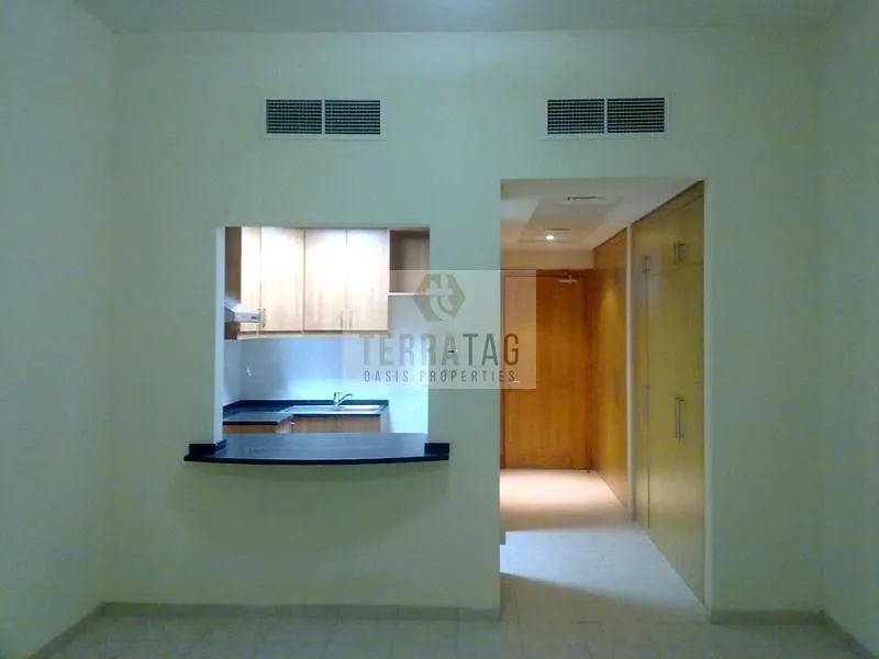 Apartment STUDIO IN MOGUL VACATING SOON NEAR THE METRO