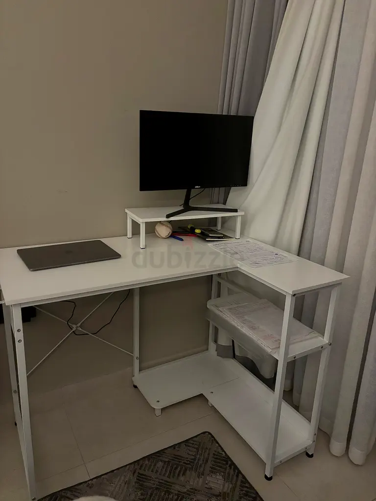 White Study Desk