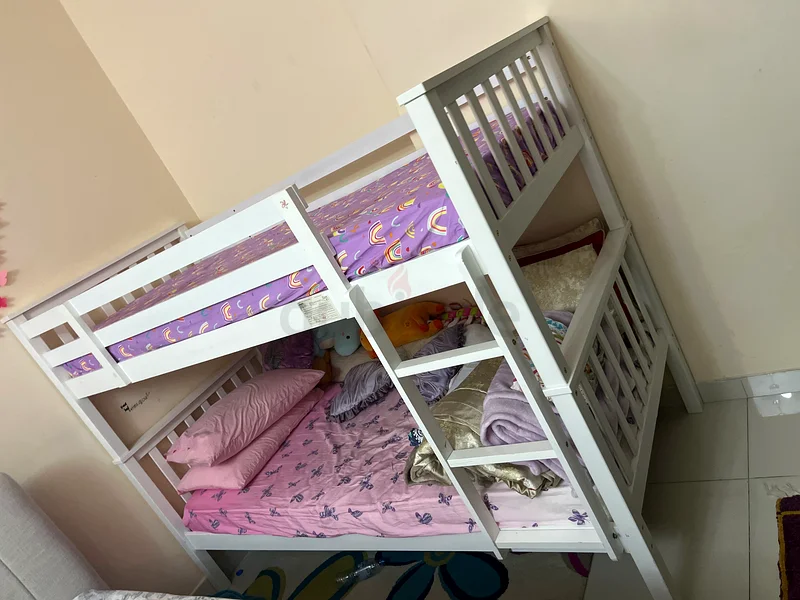 Kids bunk bed