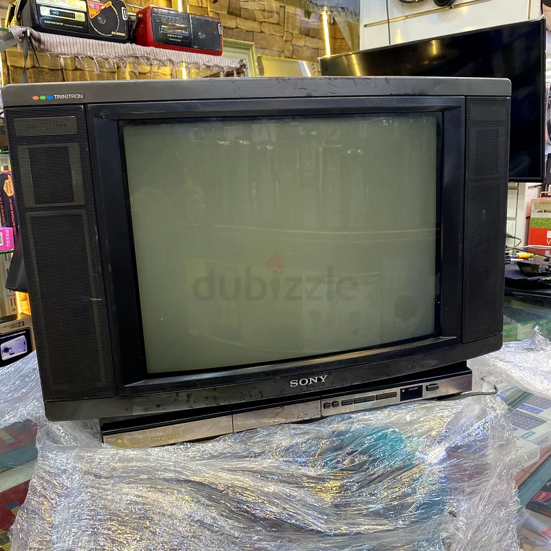 Old Sony TV made in Japan, original Japanese Sony television working.63260223162626111