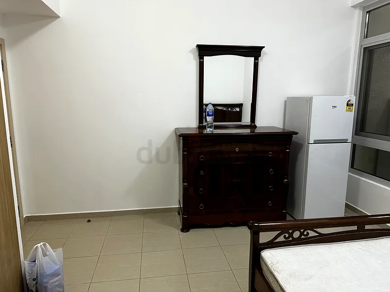 Apartment NO COMMISSION DIRECT FROM OWNER MONTHLY BASIS RENT ROOM