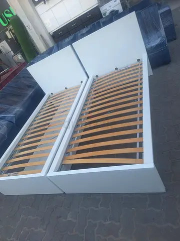 Single bed frame