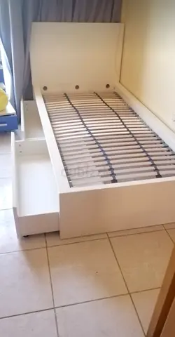 Single storage bed