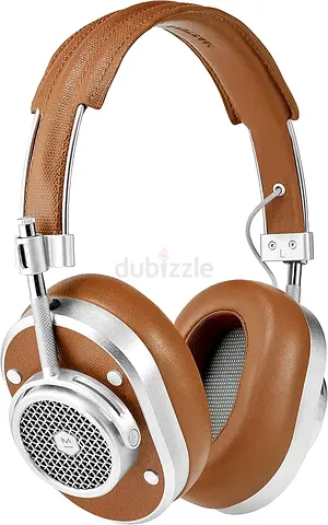 Master Dynamic MH40 headphones
