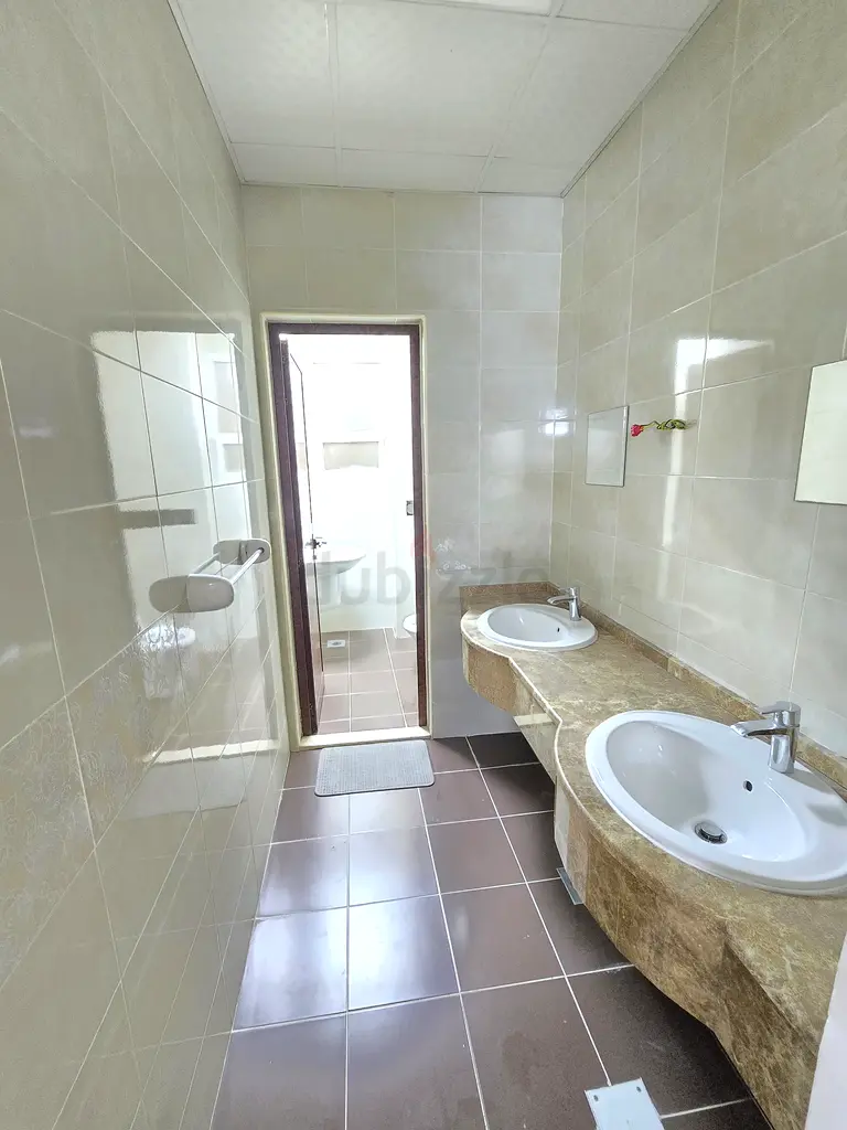 Villa Family room available in alquoz 2 Dubai