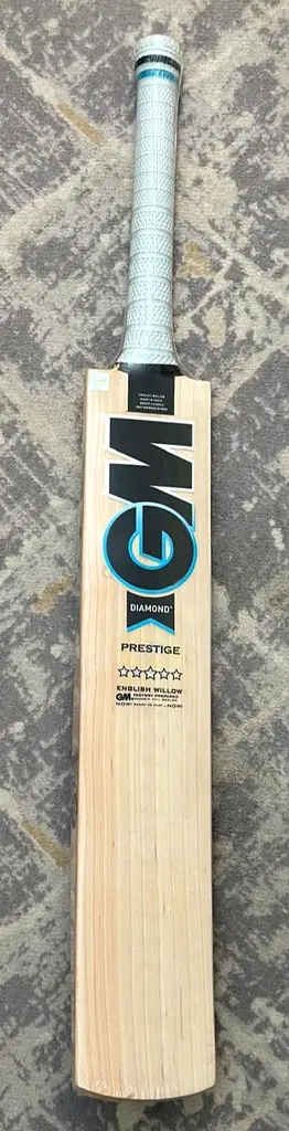 GM Diamond Prestige Grade A cricket bat