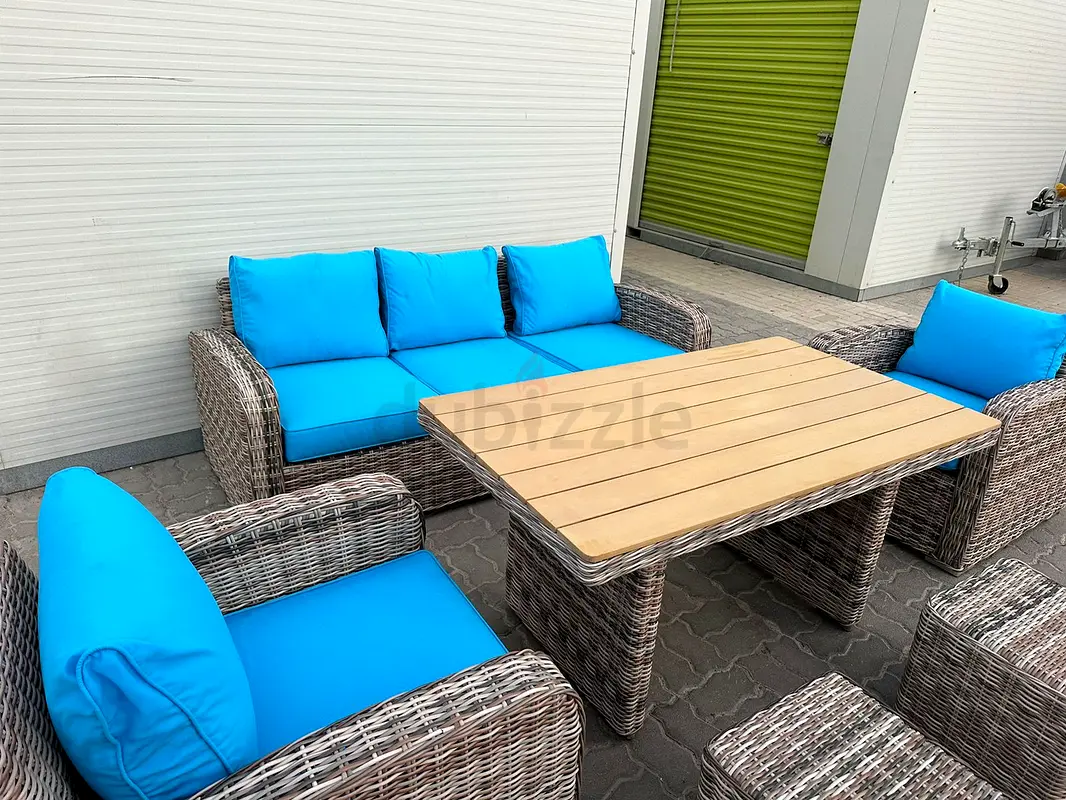 Rattan outdoor sofa/dining table