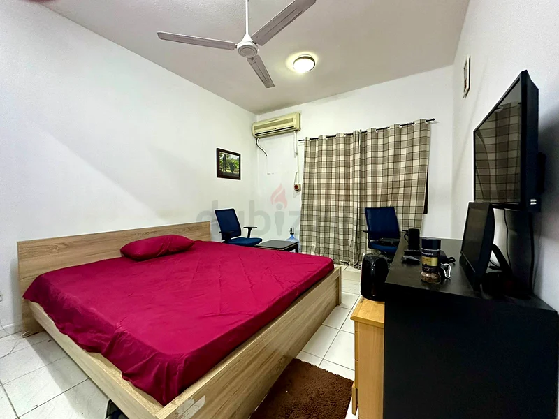 Apartment karama near burjuman metro furnished room for single working