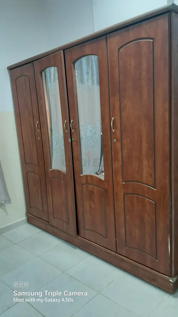 Apartment FAMILY SHARING ROOM AVAILABLE Sharjah