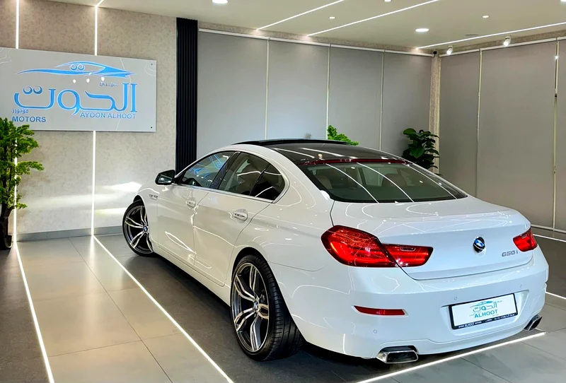 LOVELY WHITE BMW 650i V8 || GCC SPEC || TOP RANGE || POWERFUL ENGINE || ACCIDENT FREE || EXCELLENT CONDITION63161527629826113