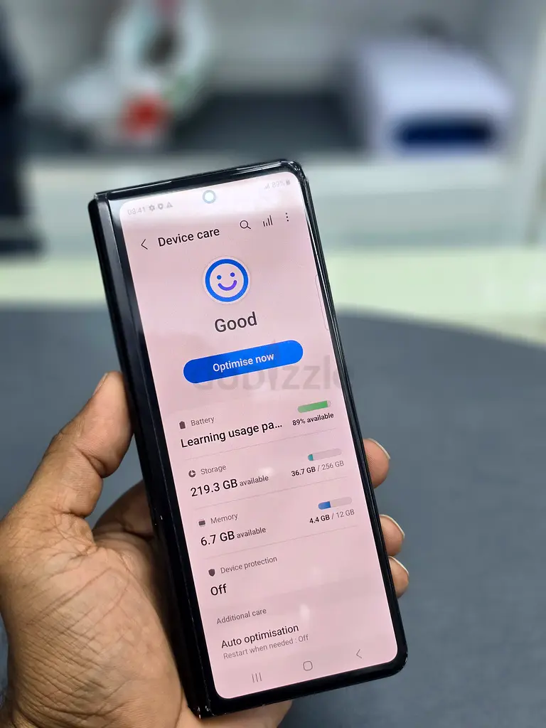 Samsung fold3 inner display doesnt work