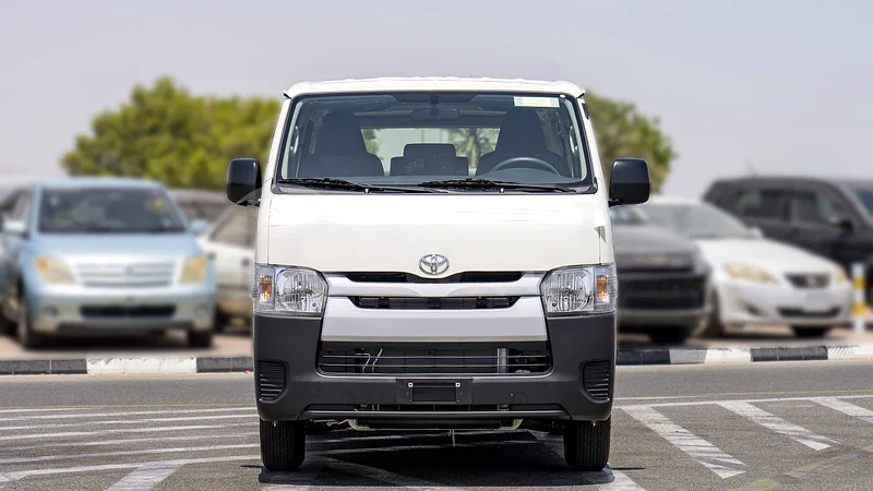 (LHD) TOYOTA HIACE STD 2.5D MT 15 SEATER MY202463148169316866112
