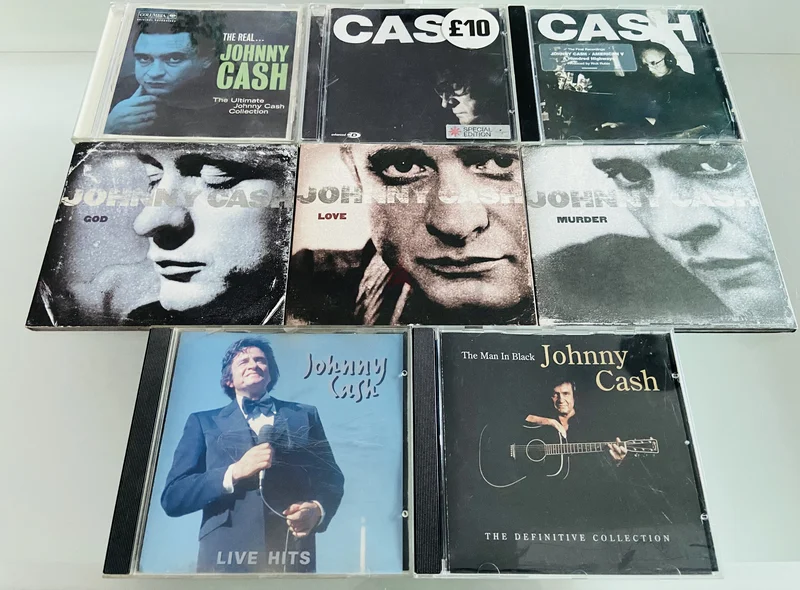 8 Johnny Cash Music CD’s628668378726411115